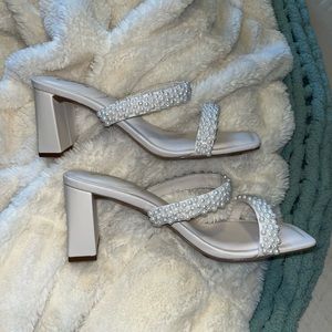 Ivory Pearl Embellished Bridal heels